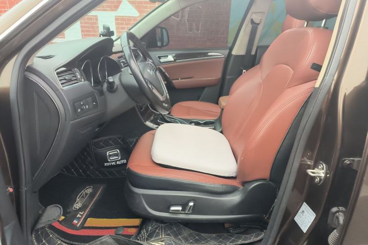 Used Zotye T600 2015 2.0T DCT Prestige Edition Left Front Seat