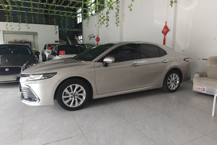 Used Toyota Camry 2021 2.0G Luxury Edition Exterior 3