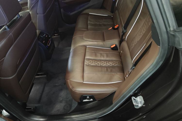 Used BMW 6 Series GT 2018 640i xDrive M Sport Package
