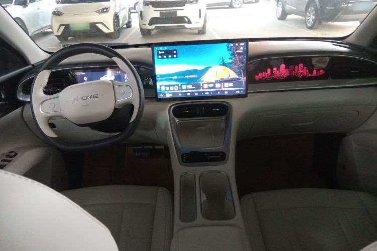 Used Geely Galaxy Geome 2025 UP 410km Exploration+ Edition
