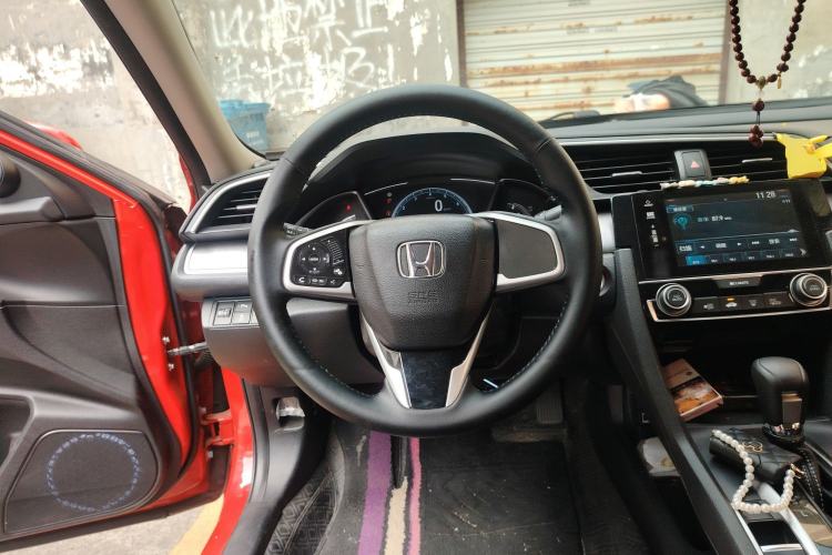 Used Honda Civic 2016 220TURBO CVT Luxury Edition
