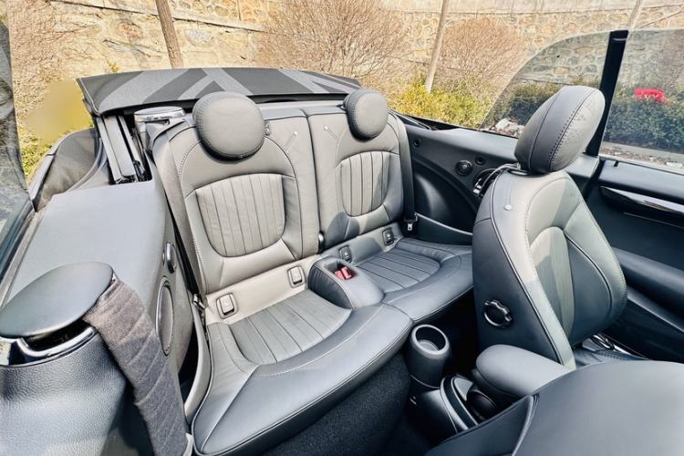 Used MINI 2023 Second Facelift 2.0T COOPER S CABRIO Artist
