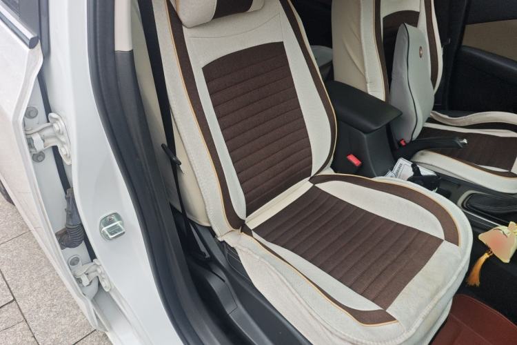 Used Chevrolet Monza 2020 320 Automatic Enjoyment Edition Right Front Seat