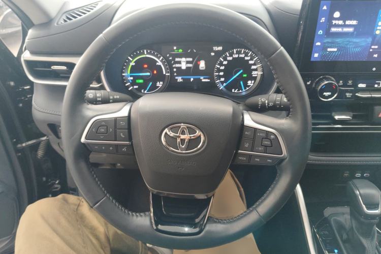 Used Toyota Highlander 2023 2.5L Smart Electric Hybrid Dual-Engine Four-Wheel Drive Prestige Version – 7 Seats Steering Wheel