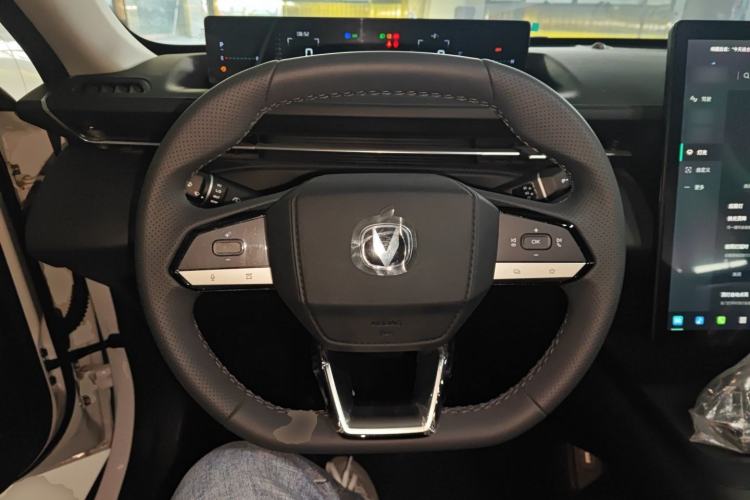 Used Changan Eado PHEV 2025 Smart New Blue Whale 145KM High-Energy Edition
