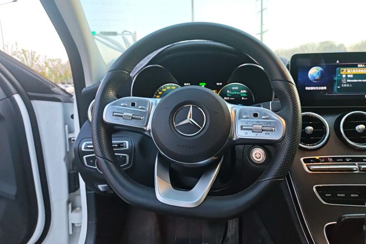 Used Mercedes-Benz C-Class 2020 C 260 L Sport Edition 4MATIC Steering Wheel