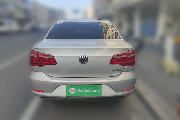 Used Volkswagen Bora 2013 1.6L Automatic Fashion Model
