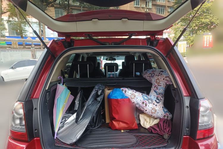 Used Land Rover Freelander 2 2011 3.2L China Red Limited Edition
