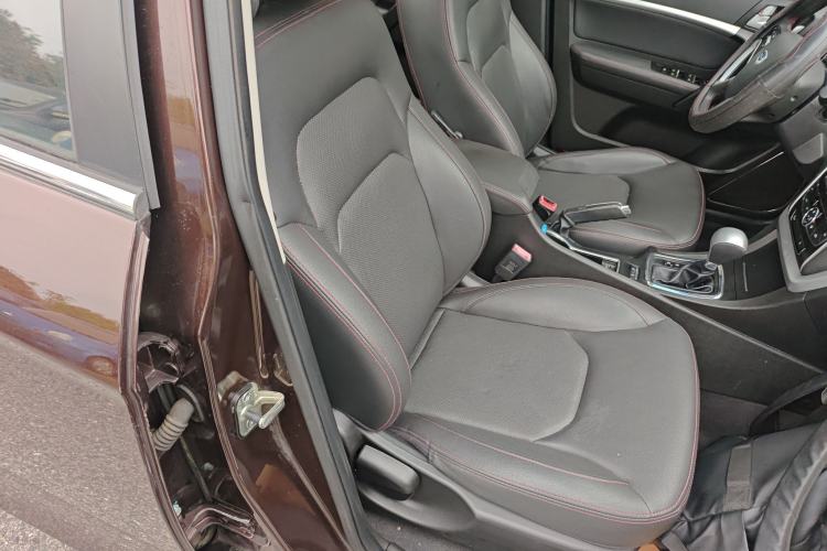 Used Geely Auto Emgrand 2015 Sedan 1.5L CVT Upward Version Right Front Seat