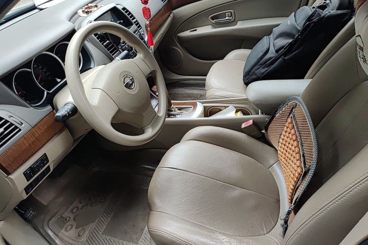 Used Nissan Sylphy 2012 Classic 1.6XE Automatic Comfort Edition Left Front Seat