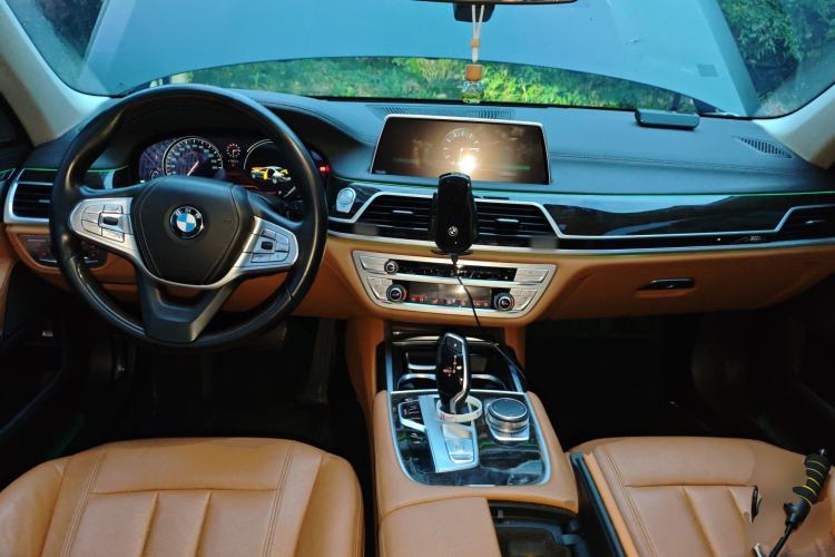 Used BMW 7 Series 2016 730Li Leading Model
