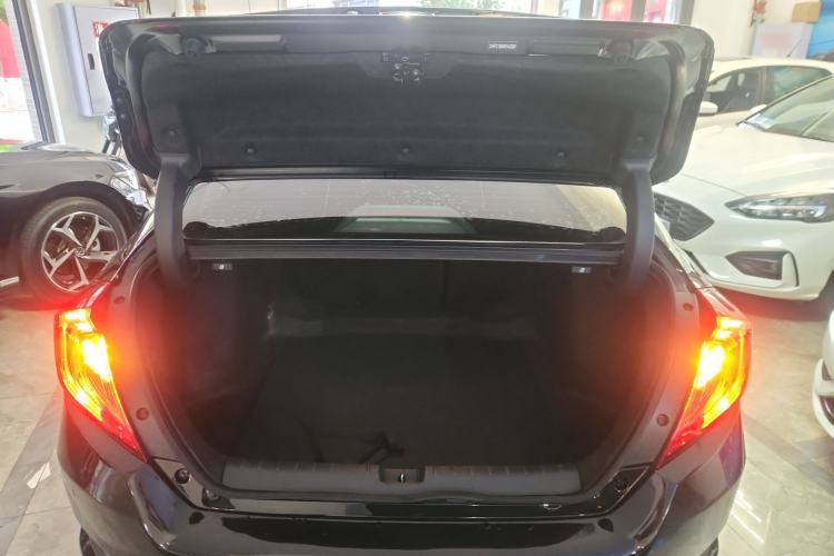 Used Honda Civic 2016 220TURBO Manual Luxury Edition Trunk