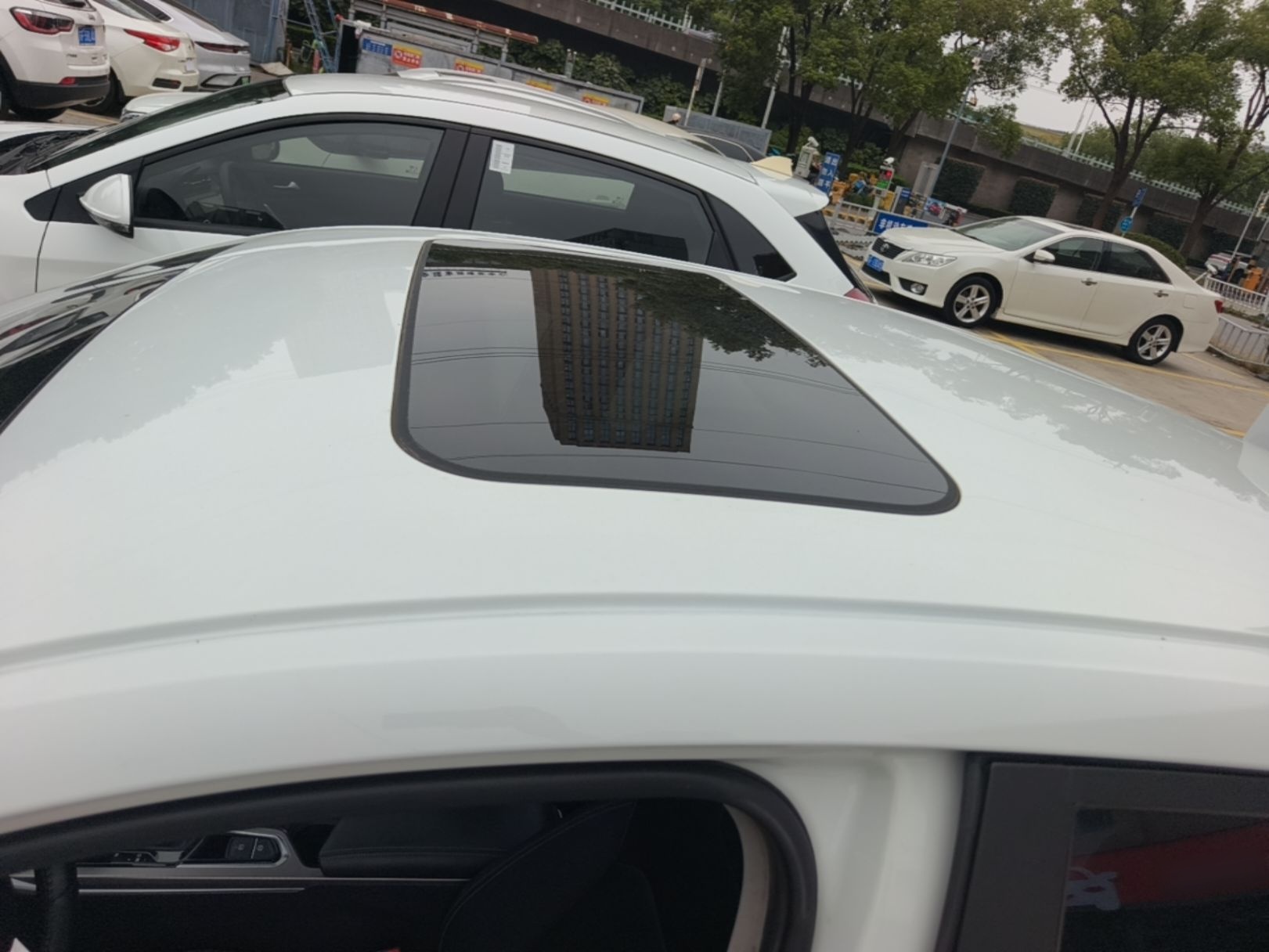 Geely Auto Emgrand 2022 4th Generation 1.5L CVT Luxury Model - Premium — снимка 7
