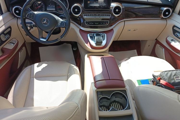 Used Mercedes-Benz V-Class 2016 V 260 L Prestige Extended Edition
