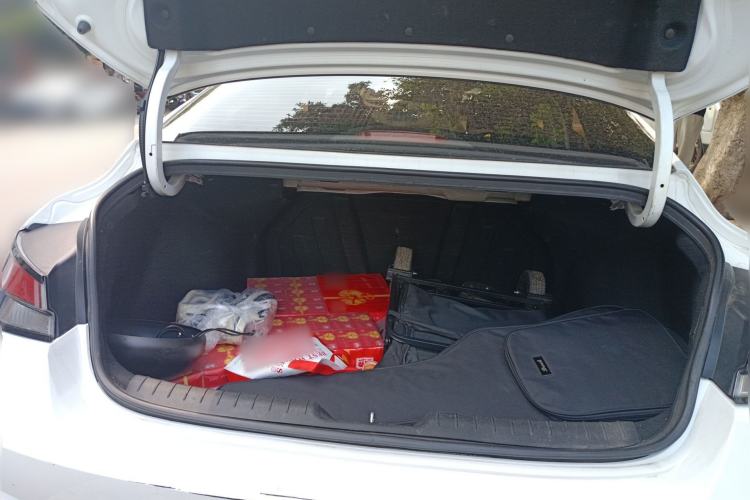 Used Hyundai Elantra 2021 1.5L CVT GLX Elite Edition Trunk