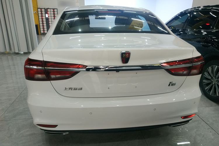 Used Roewe i6 2020 PLUS 1.6L CVT 4G Connected Glory Flagship Edition
