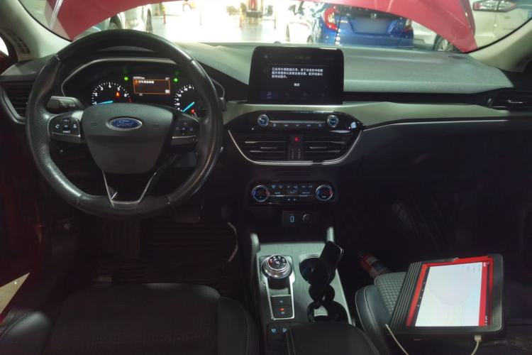 Used Ford Focus 2019 Sedan EcoBoost 180 Automatic Trend Edition