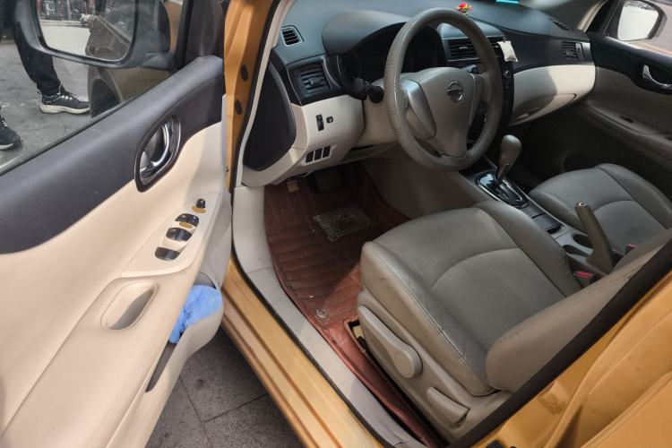 Used Nissan Tiida 2011 1.6L CVT Smart Version Driver Seat