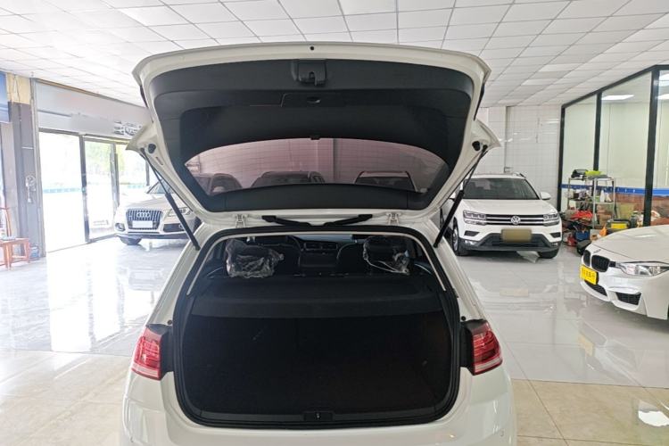 Used Volkswagen Golf 2019 280TSI DSG Comfort Version China VI Standard
