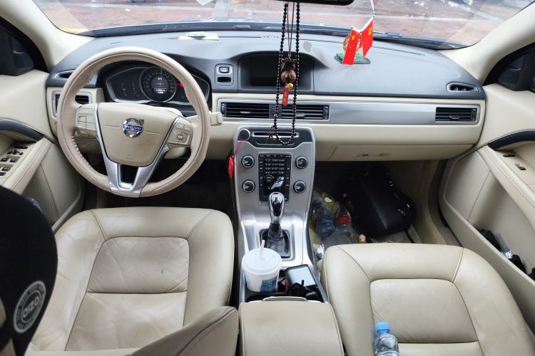 Used Volvo S80L 2014 2.0T T5 Intelligent Luxury Edition Center Console