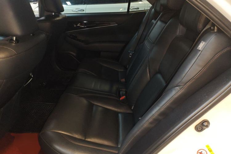 Used Toyota Crown 2015 2.0T Fashion Edition
