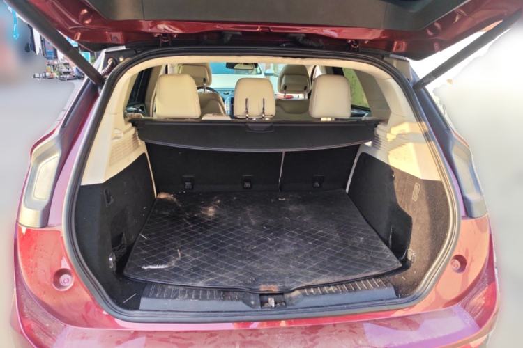 Used Lincoln MKC 2014 2.0T Four-Wheel Drive Prestige Edition Trunk