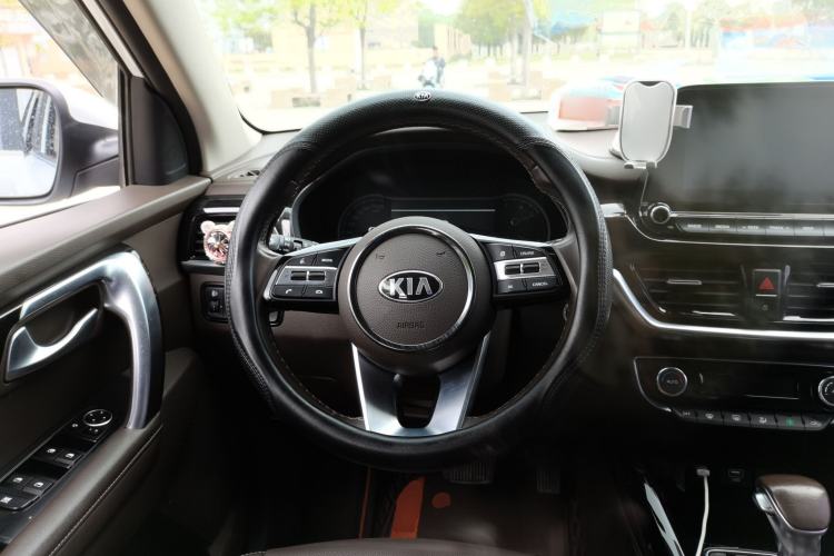 Used Kia Sportage R 2019 2.0L Automatic Smart Luxury Edition Steering Wheel