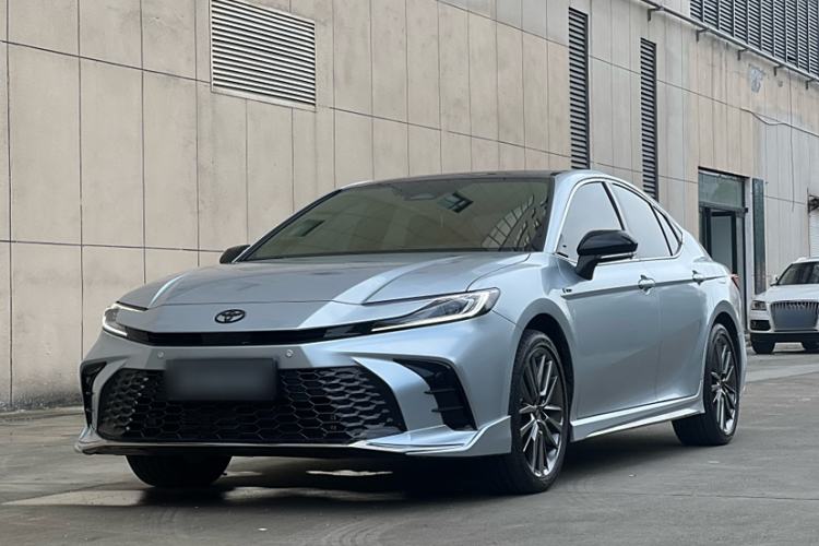 Used Toyota Camry 2025 Dual-Motor 2.0 HXS Glory Edition