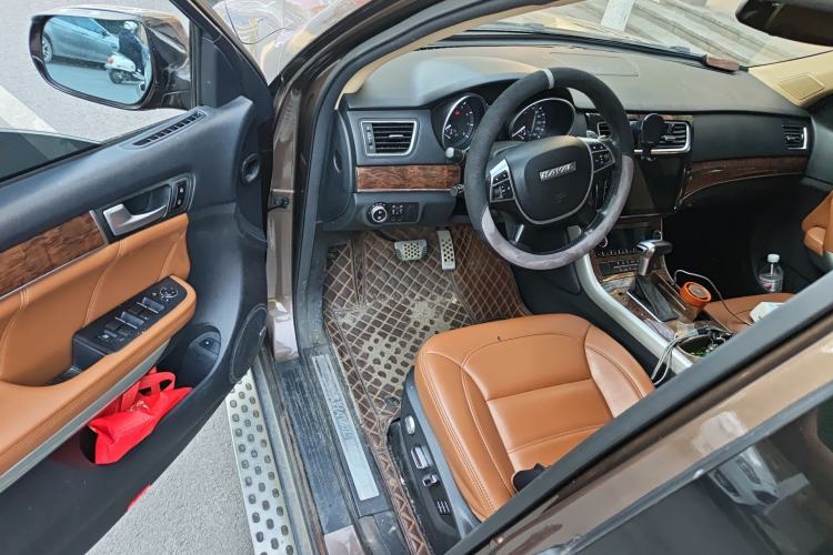 Used Haval H8 2015 2.0T Two-Wheel Drive Comfort Version Driver Seat