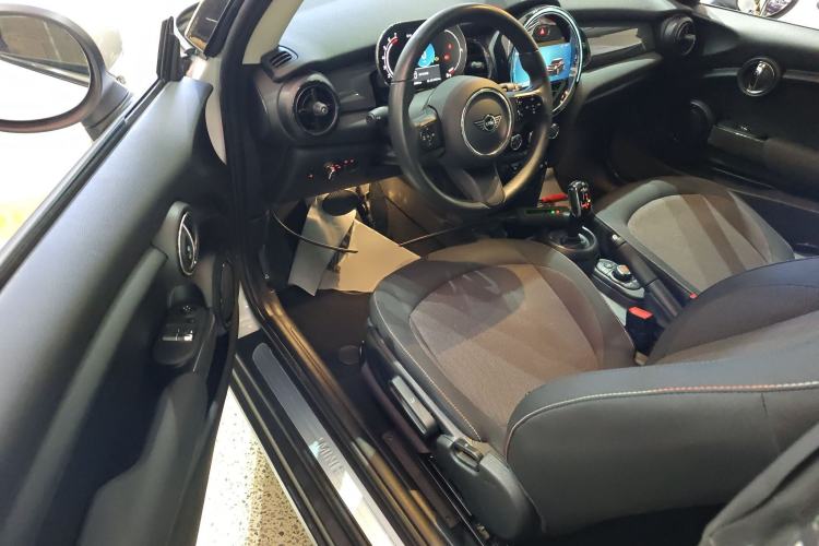 Used MINI MINI 2023 1.5T ONE