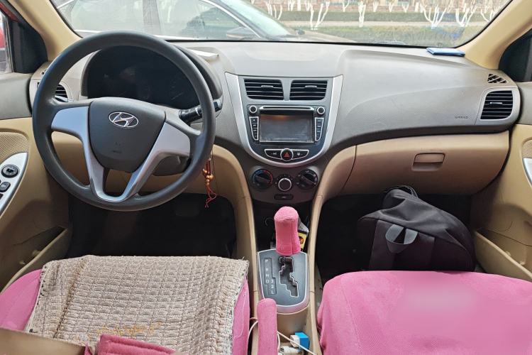 Used Hyundai Verna (older generation) 2010 Sedan 1.4L Automatic Comfort Model GS
