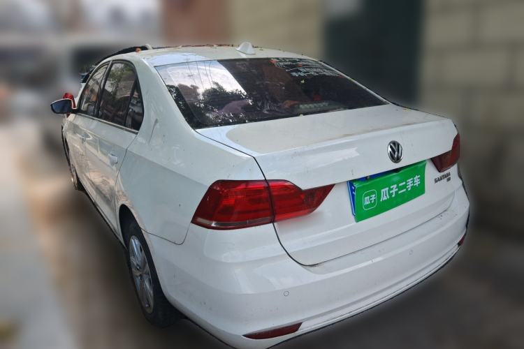 Used Volkswagen Santana 2016 1.6L Manual Comfort Edition
