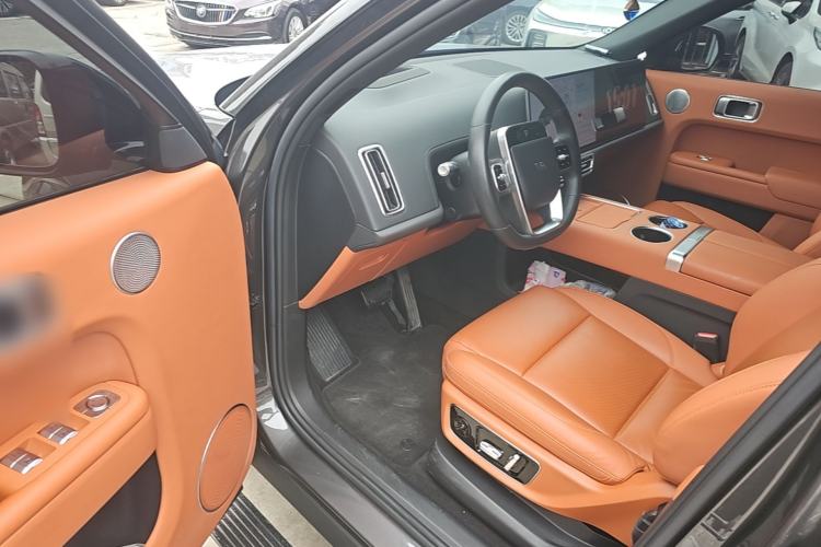 Used Li Auto L8 2024 Ultra Model
