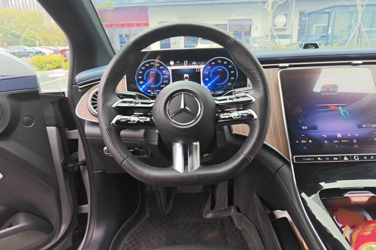 Used Mercedes-Benz EQE 2022 350 Luxury Edition
