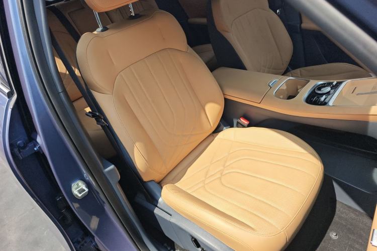 Used Geely Galaxy Xingjian 7 EM-i 2025 120km Flagship Edition Right Front Seat