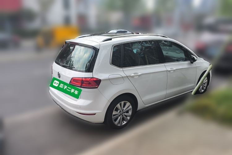 Used Volkswagen Golf Sportsvan 2016 180TSI Automatic Trend Model Rear Right 45 Deg