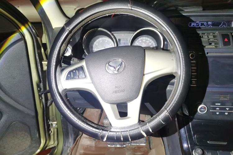 Used HYOSOW S3 2016 1.5L Manual Luxury Edition China IV Emission Standard Steering Wheel