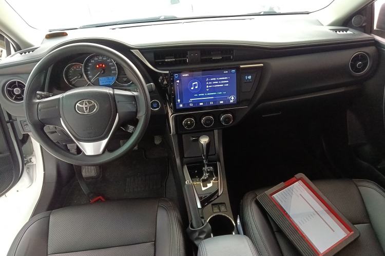 Used Toyota Corolla 2018 1.2T S-CVT GL Smart Enjoyment Version Center Console