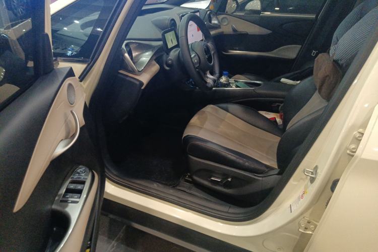 Used BYD Dolphin 2023 420 km Fashion Edition
