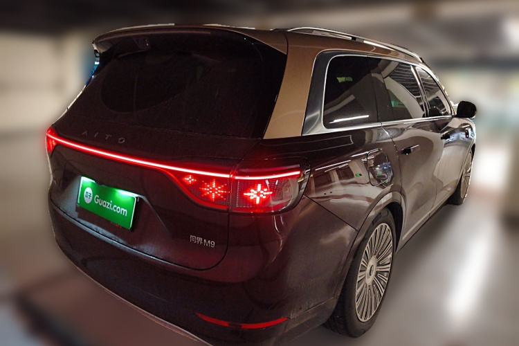 Used Hima AITO M9 2025 Extended-Range Ultra Version 52 kWh 6-Seater Rear Right 45 Deg