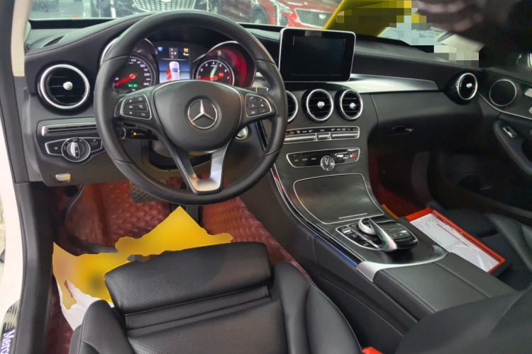 Used Mercedes-Benz C-Class 2018 C 200 L Sport Edition Center Console
