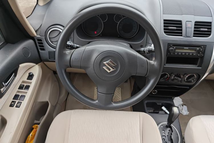 Used Suzuki SX4 S-Cross 2011 1.6L Automatic Comfort Edition Steering Wheel