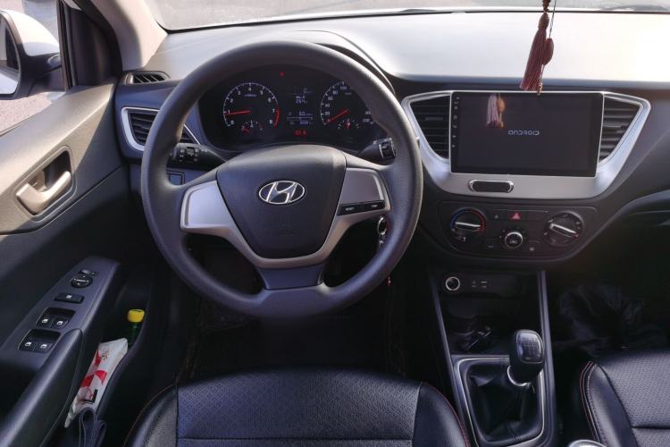 Used Hyundai Verna (new generation) 2016 1.4L Manual Cool Edition GLS