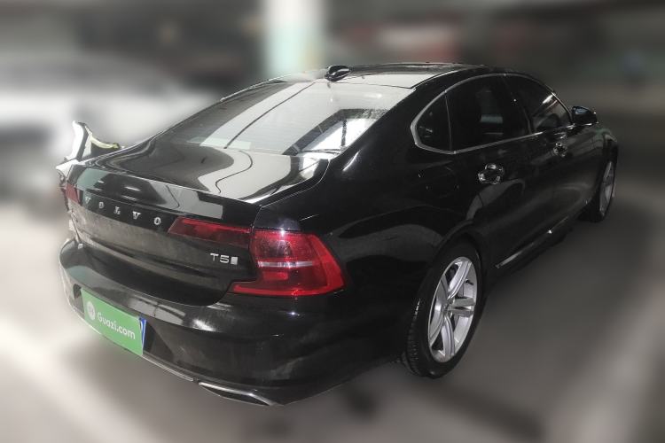 Used Volvo S90 2019 T5 Zhiyuan Edition
