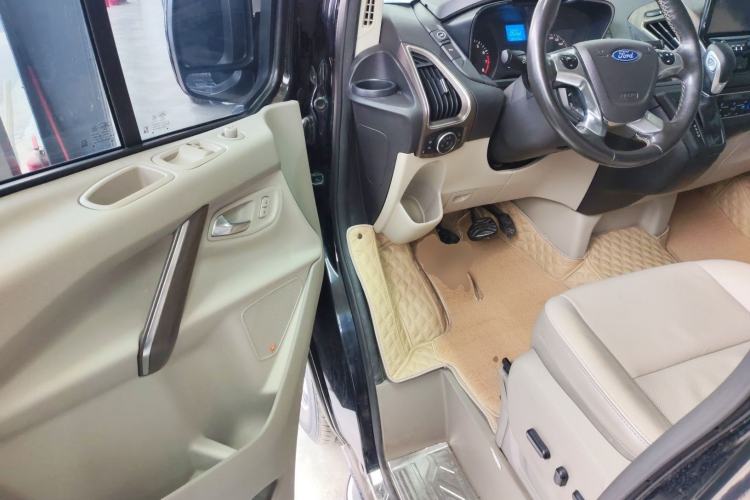 Used Ford Tourneo Custom 2017 2.0T Automatic Business Class Version
