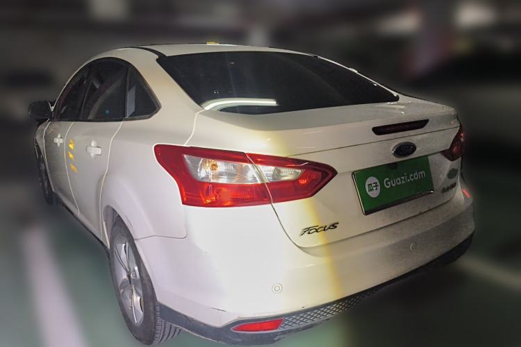 Used Ford Focus 2012 Sedan 1.6L Automatic Fashion Edition