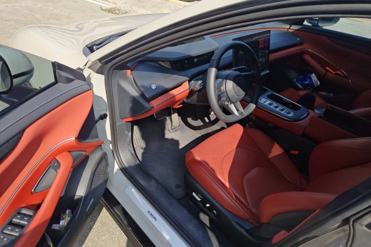 Used Xiaomi Auto SU7 2024 Four-Wheel Drive Ultra-Long Range Advanced Intelligent Driving Max Edition
