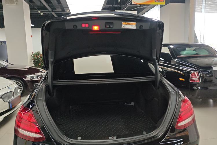 Used Mercedes-Benz E-Class 2019 Restyled E 300 L Sporty and Stylish Edition