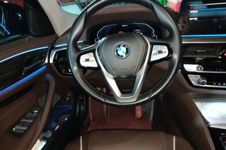 Used BMW 5 Series New Energy 2022 Updated Version 535Le Luxury Package Steering Wheel