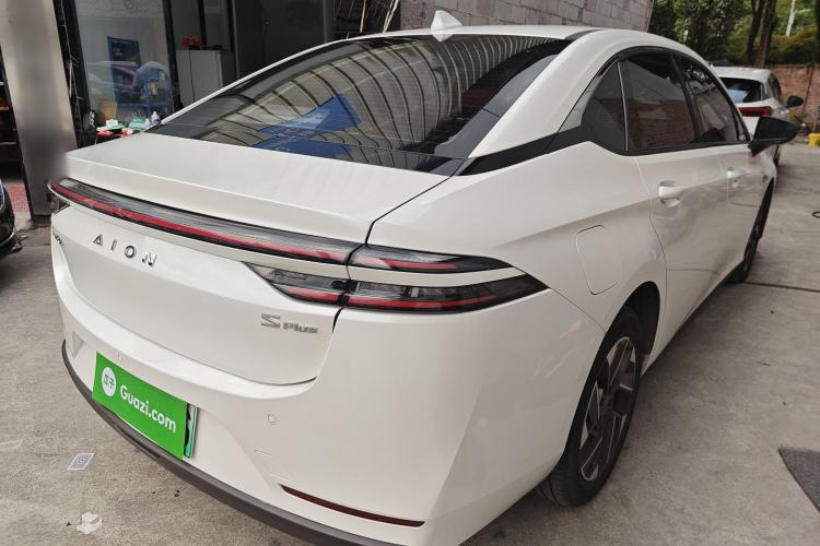 Used AION S Plus 2025 Travel Edition 52.998 kWh Rear Right 45 Deg